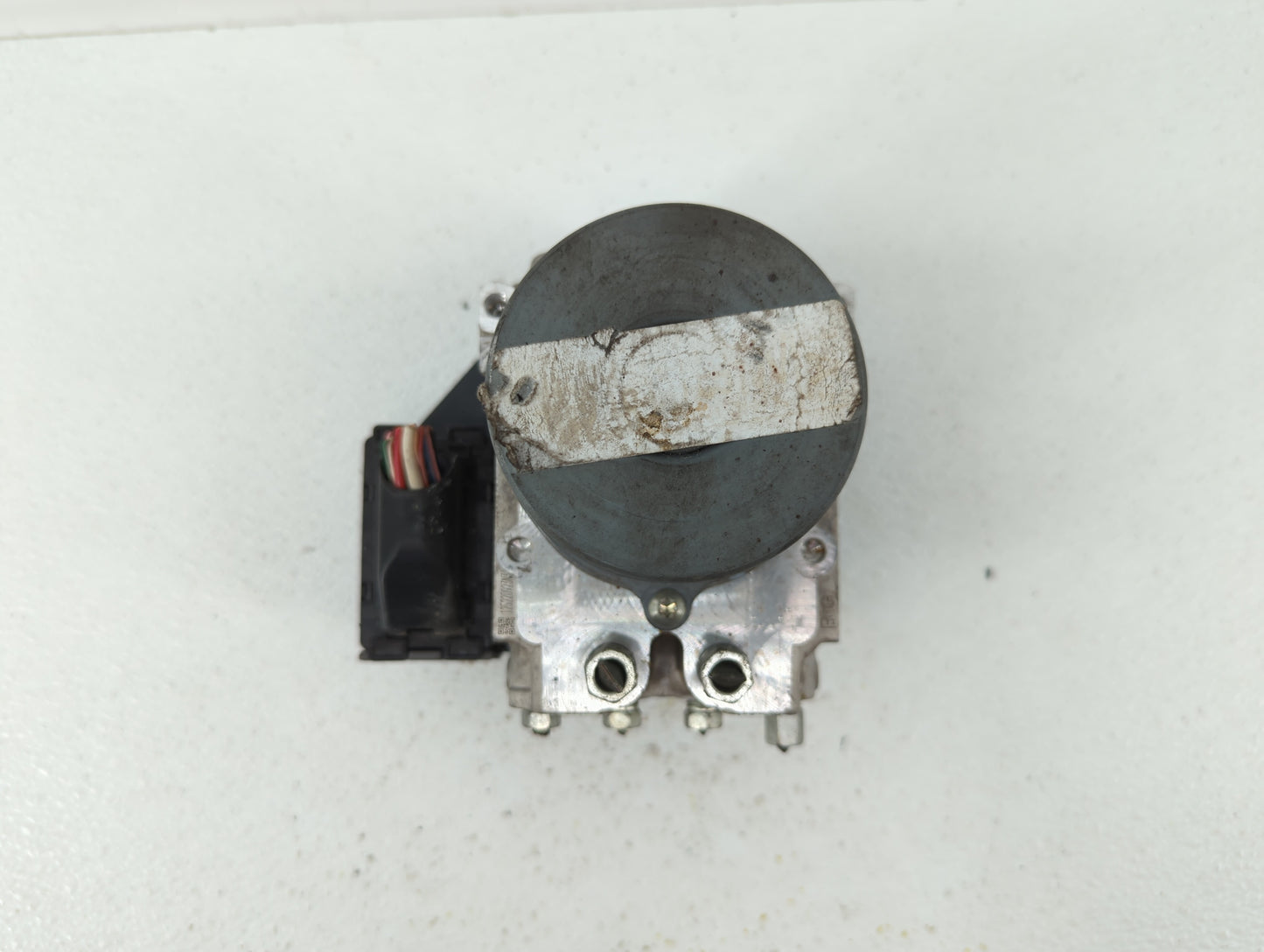 2016 Nissan Pathfinder ABS Pump Control Module Replacement P/N:47660-9NF0B Fits OEM Used Auto Parts - Oemusedautoparts1.com