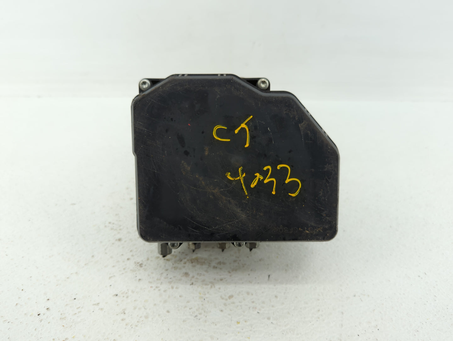 2016 Nissan Pathfinder ABS Pump Control Module Replacement P/N:47660-9NF0B Fits OEM Used Auto Parts - Oemusedautoparts1.com