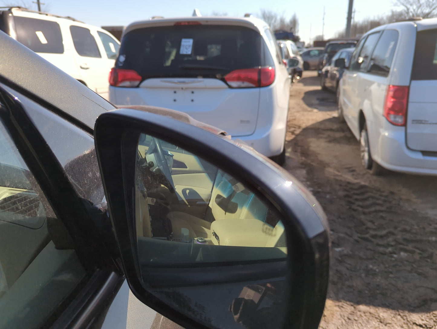 2013-2016 Nissan Pathfinder Passenger Side View Mirror - Right Door Mirror OEM Used - Oemusedautoparts1.com