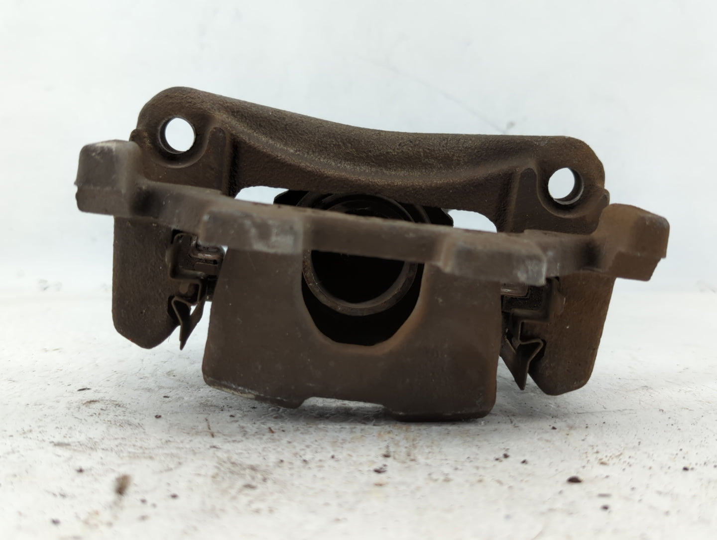 2013-2020 Nissan Pathfinder Front Driver Left Brake Caliper - Oemusedautoparts1.com