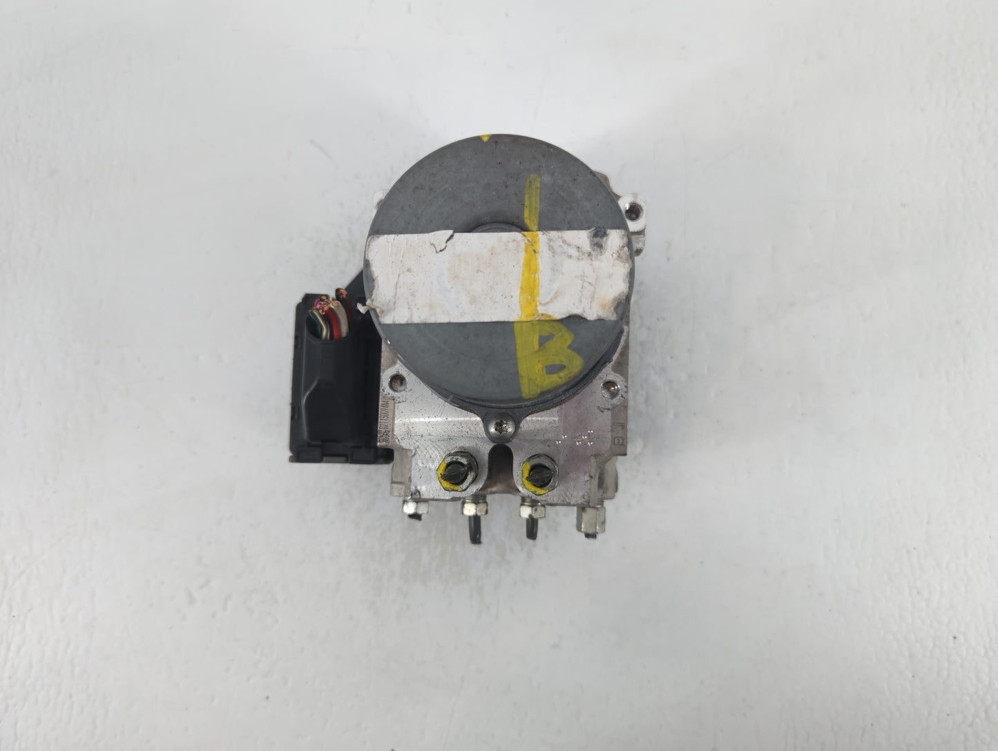 2016 Nissan Pathfinder ABS Pump Control Module Replacement P/N:47660 9PF0A Fits OEM Used Auto Parts - Oemusedautoparts1.com
