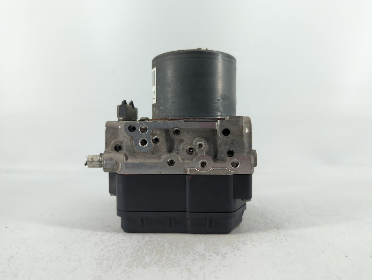 2016 Nissan Pathfinder ABS Pump Control Module Replacement P/N:47660 9PF0A Fits OEM Used Auto Parts - Oemusedautoparts1.com
