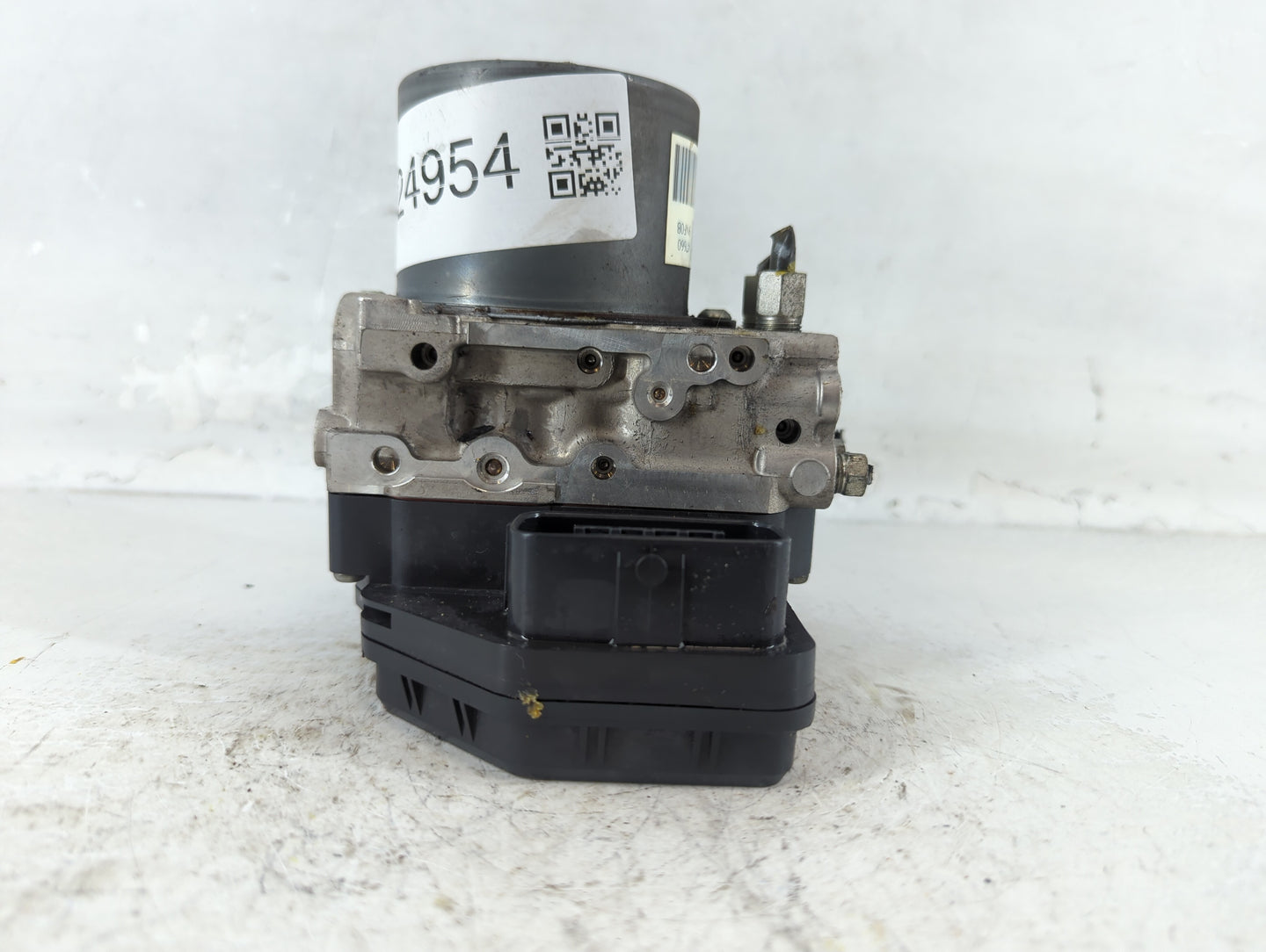 2016 Nissan Pathfinder ABS Pump Control Module Replacement P/N:47660-9NF0B Fits OEM Used Auto Parts - Oemusedautoparts1.com