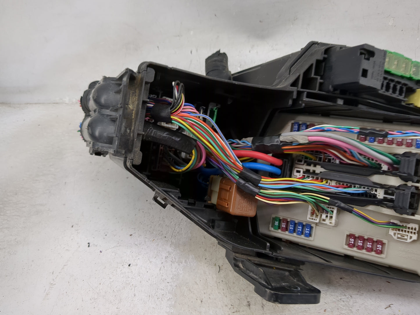 2013-2017 Nissan Quest Fusebox Fuse Box Panel Relay Module Fits Fits 2013 2014 2015 2016 2017 OEM Used Auto Parts - Oemuseda