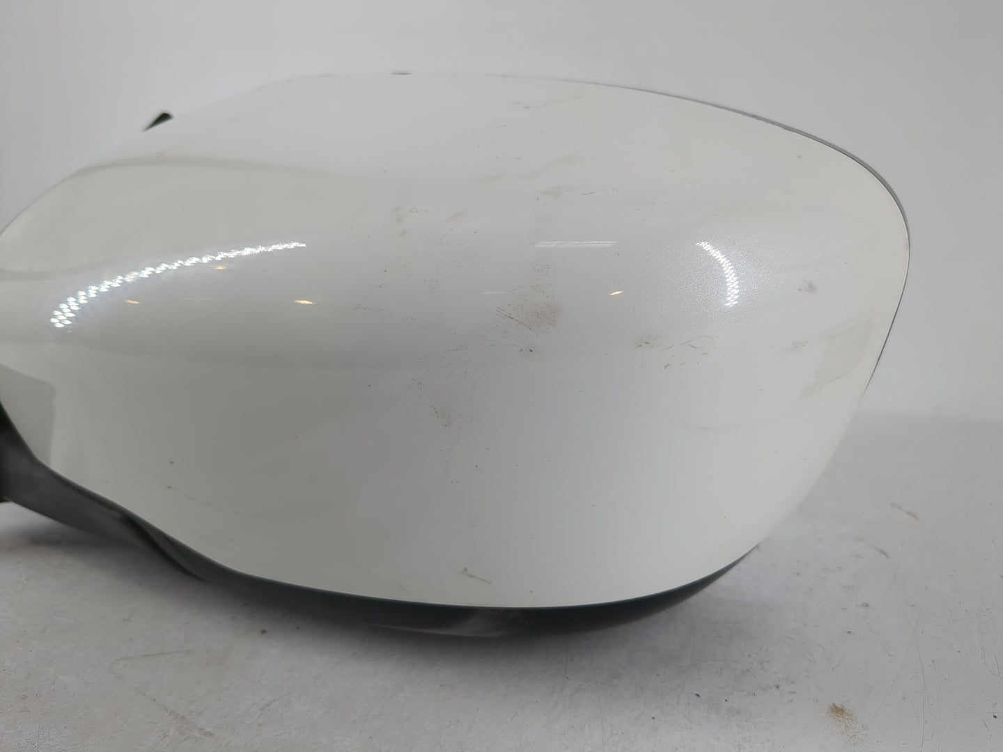2016-2017 Nissan Rogue Driver Side View Mirror - Left Door Mirror OEM Used - Oemusedautoparts1.com