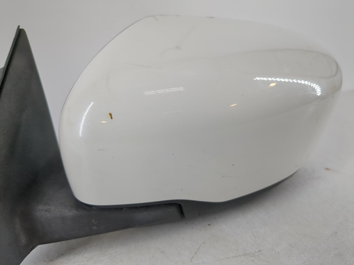 2016-2017 Nissan Rogue Driver Side View Mirror - Left Door Mirror OEM Used - Oemusedautoparts1.com