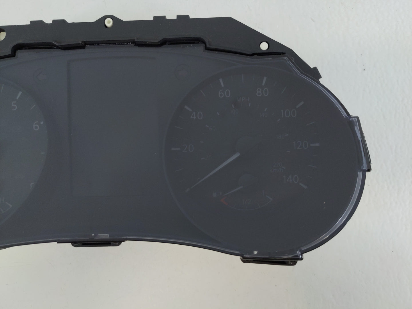 2016 Nissan Rogue Instrument Cluster Speedometer Gauges P/N:5HA8A/93R0 Fits OEM Used Auto Parts - Oemusedautoparts1.com