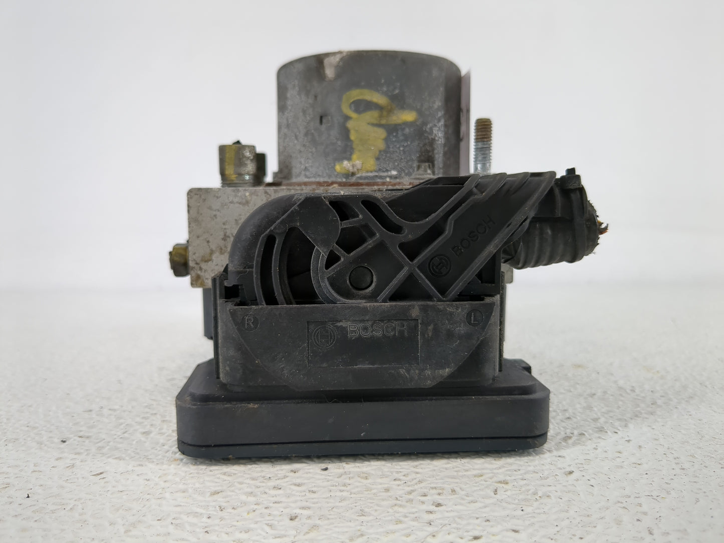 2016 Nissan Rogue ABS Pump Control Module Replacement P/N:47660 9FB0A Fits OEM Used Auto Parts - Oemusedautoparts1.com