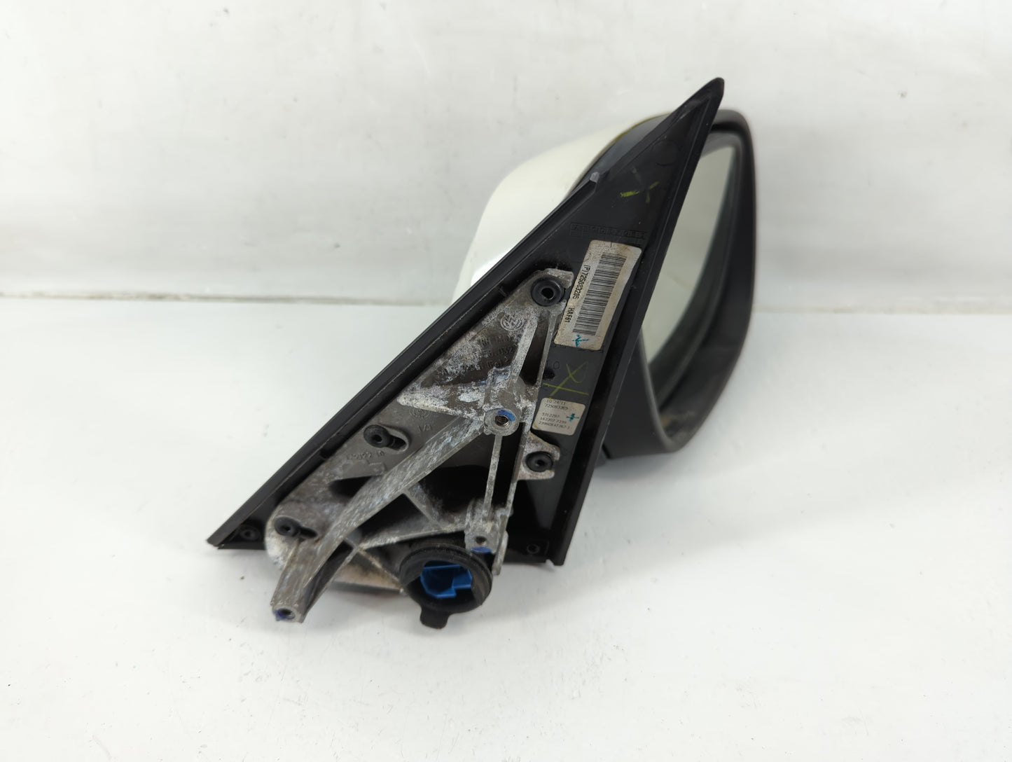 2016-2017 Nissan Rogue Passenger Side View Mirror - Right Door Mirror OEM Used - Oemusedautoparts1.com
