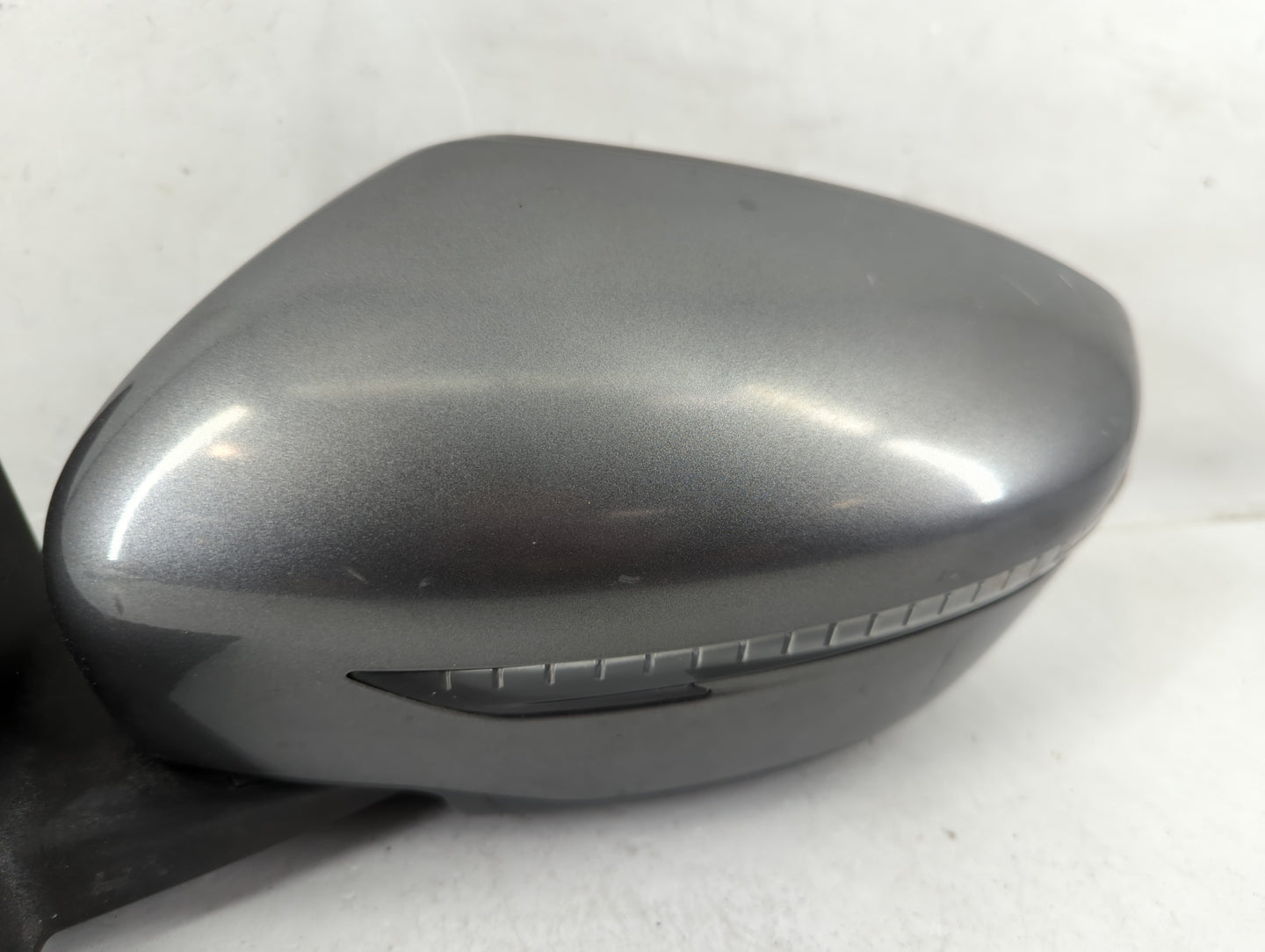 2016 Nissan Rogue Driver Side View Mirror - Left Door Mirror OEM Used - Oemusedautoparts1.com