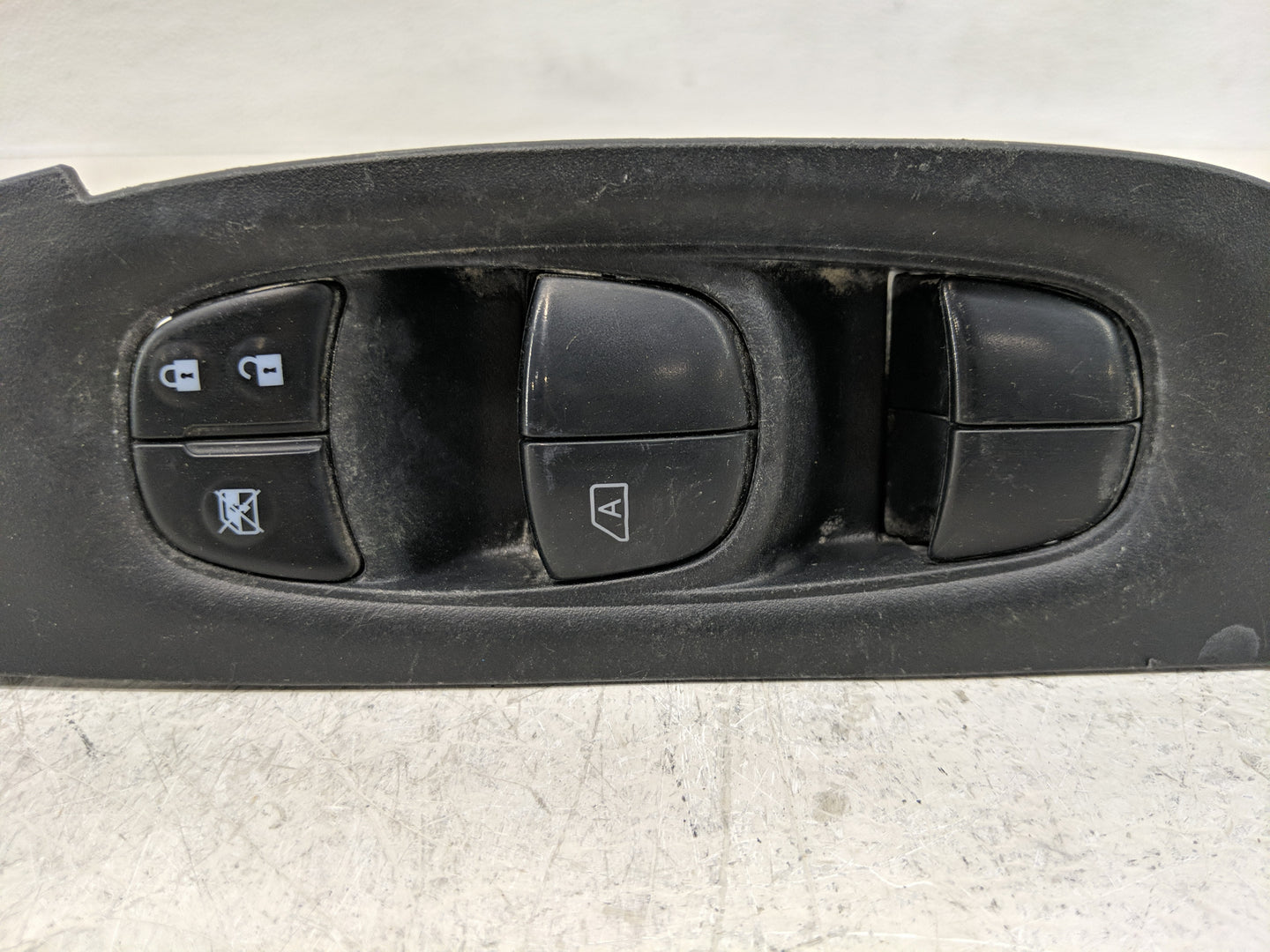 2014-2020 Nissan Rogue Master Power Window Switch Replacement Driver Side Left P/N:25401 4BA5A Fits OEM Used Auto Parts - Oe