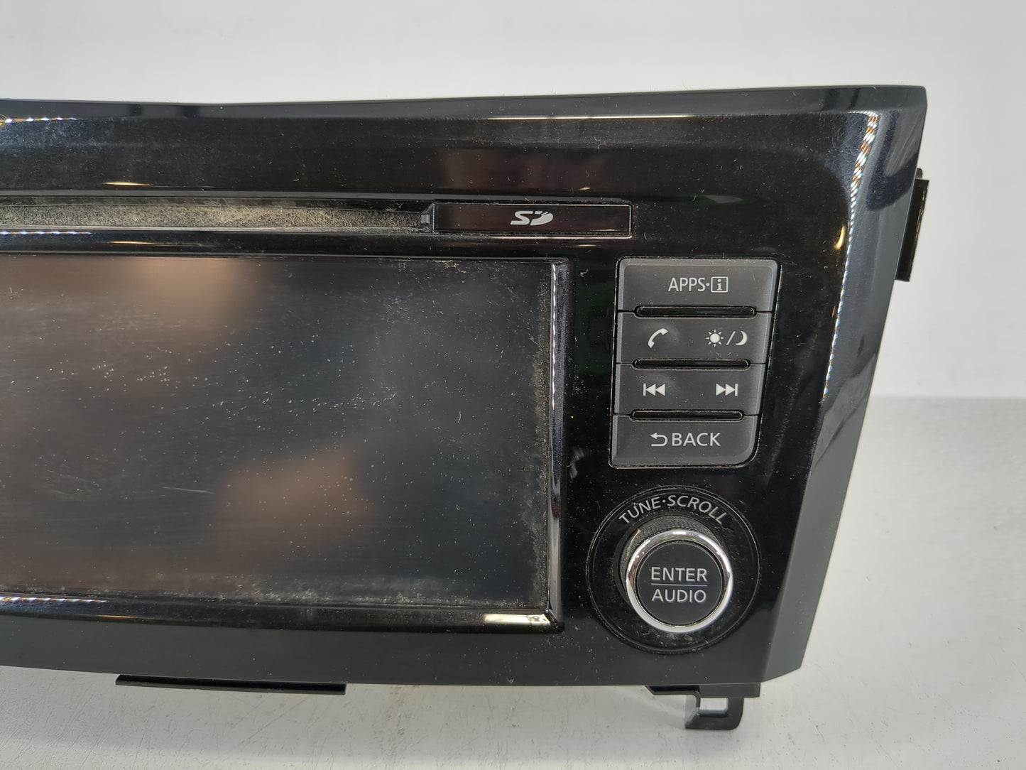 2015-2016 Nissan Rogue Radio AM FM Cd Player Receiver Replacement P/N:259159TB1A Fits Fits 2015 2016 OEM Used Auto Parts - O