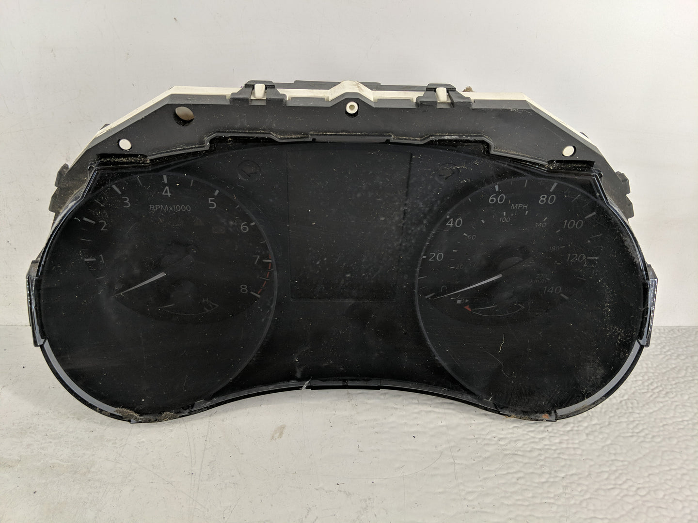 2016 Nissan Rogue Instrument Cluster Speedometer Gauges P/N:5HA8A/UHSF Fits OEM Used Auto Parts - Oemusedautoparts1.com