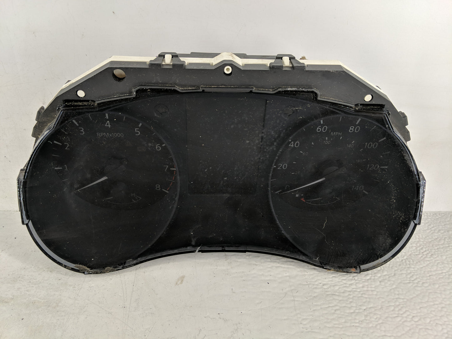 2016 Nissan Rogue Instrument Cluster Speedometer Gauges P/N:5HA8A/UHSF Fits OEM Used Auto Parts - Oemusedautoparts1.com