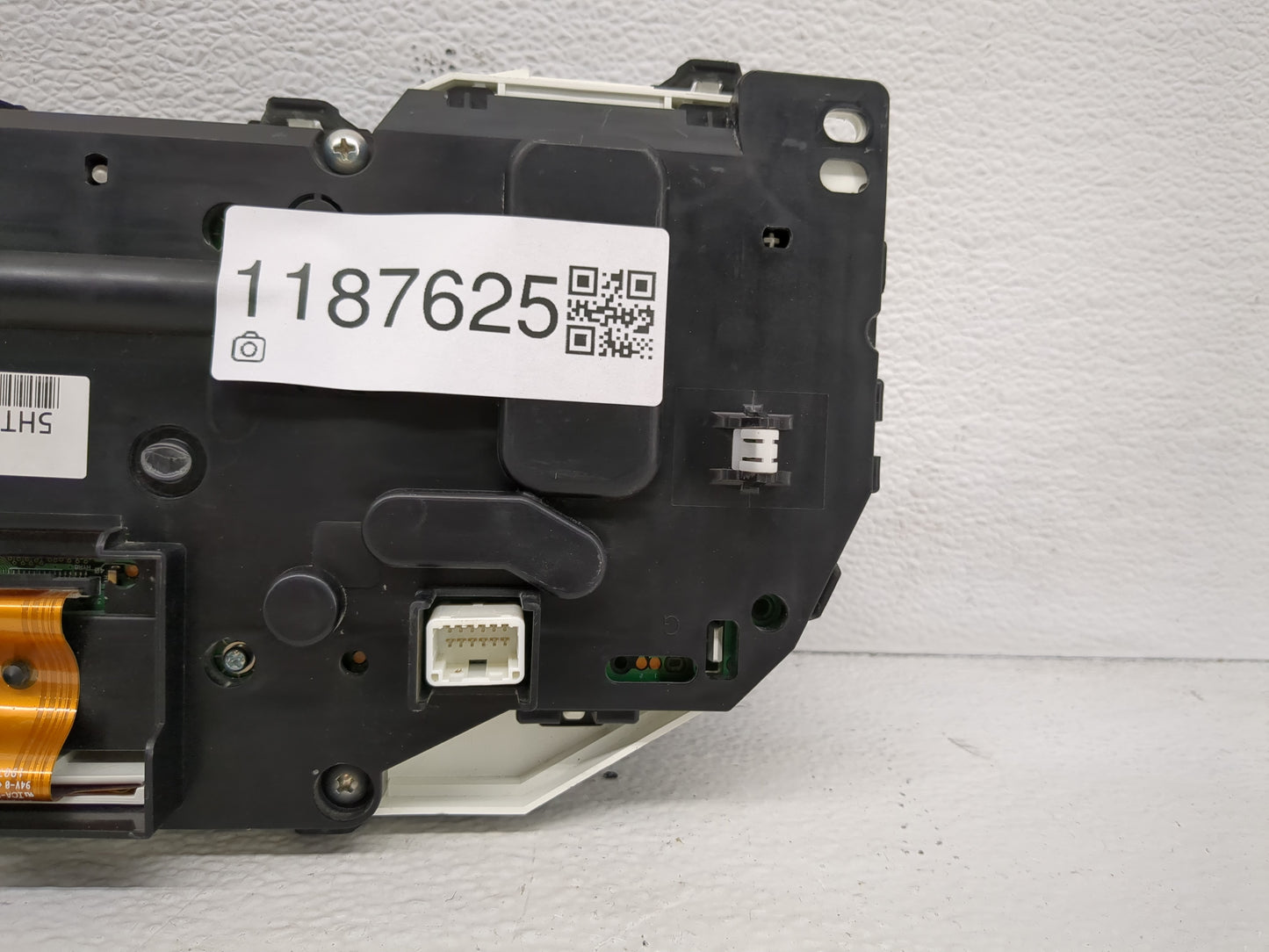 2016 Nissan Rogue Instrument Cluster Speedometer Gauges P/N:5HT0A/9BP5 Fits OEM Used Auto Parts - Oemusedautoparts1.com