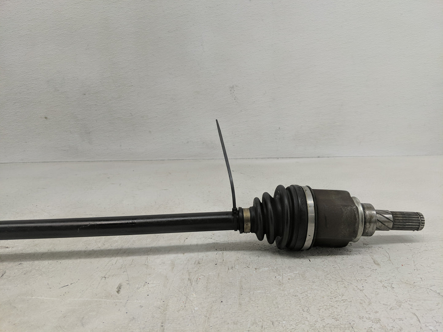 2014-2017 Nissan Rogue Axle Shaft Front Driver Cv C/v - Oemusedautoparts1.com
