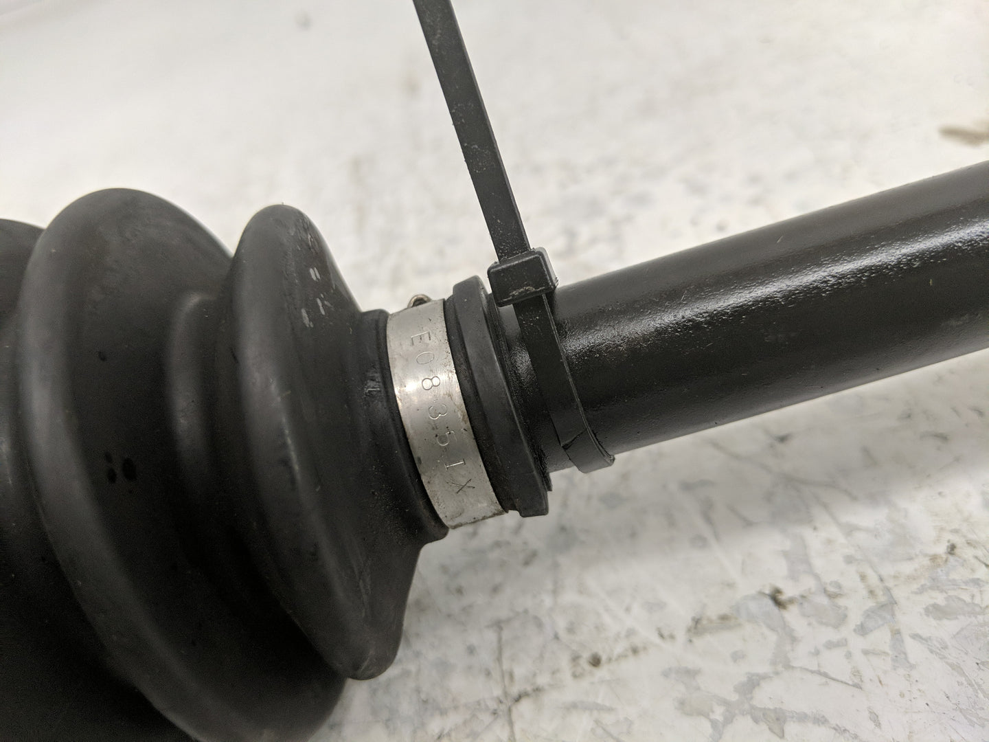 2014-2017 Nissan Rogue Axle Shaft Front Driver Cv C/v - Oemusedautoparts1.com