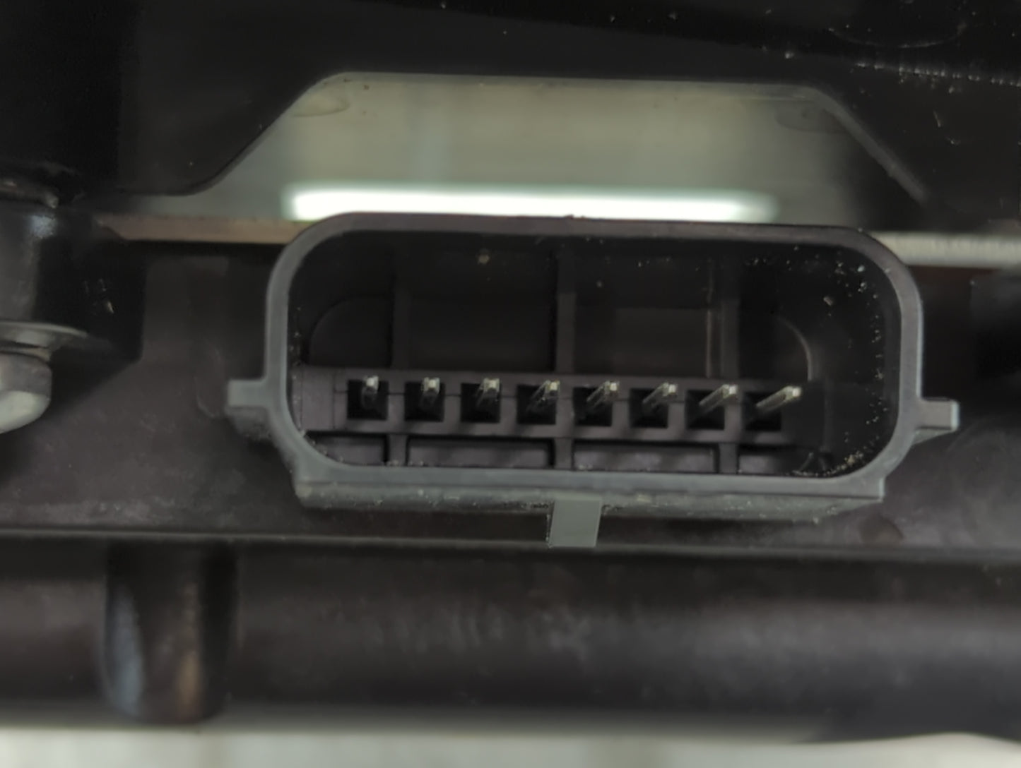 2016 Nissan Rogue Chassis Control Module Ccm Bcm Body Control - Oemusedautoparts1.com