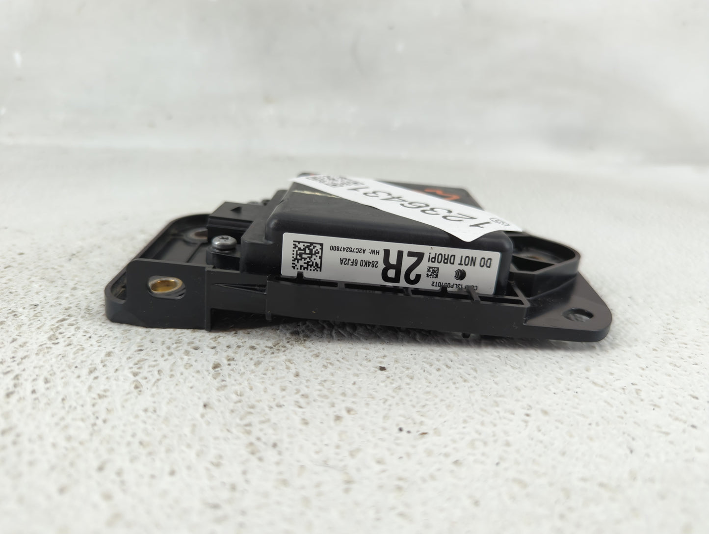 2016 Nissan Rogue Chassis Control Module Ccm Bcm Body Control - Oemusedautoparts1.com
