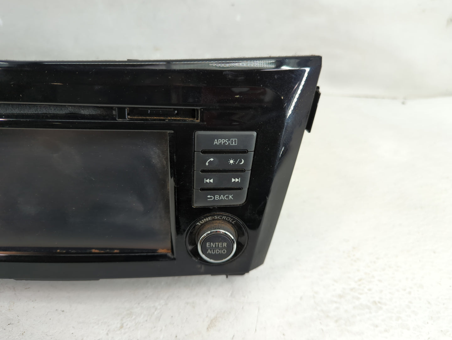 2015-2016 Nissan Rogue Radio AM FM Cd Player Receiver Replacement P/N:259159TB0A 7 612 051 332 Fits Fits 2015 2016 OEM Used 