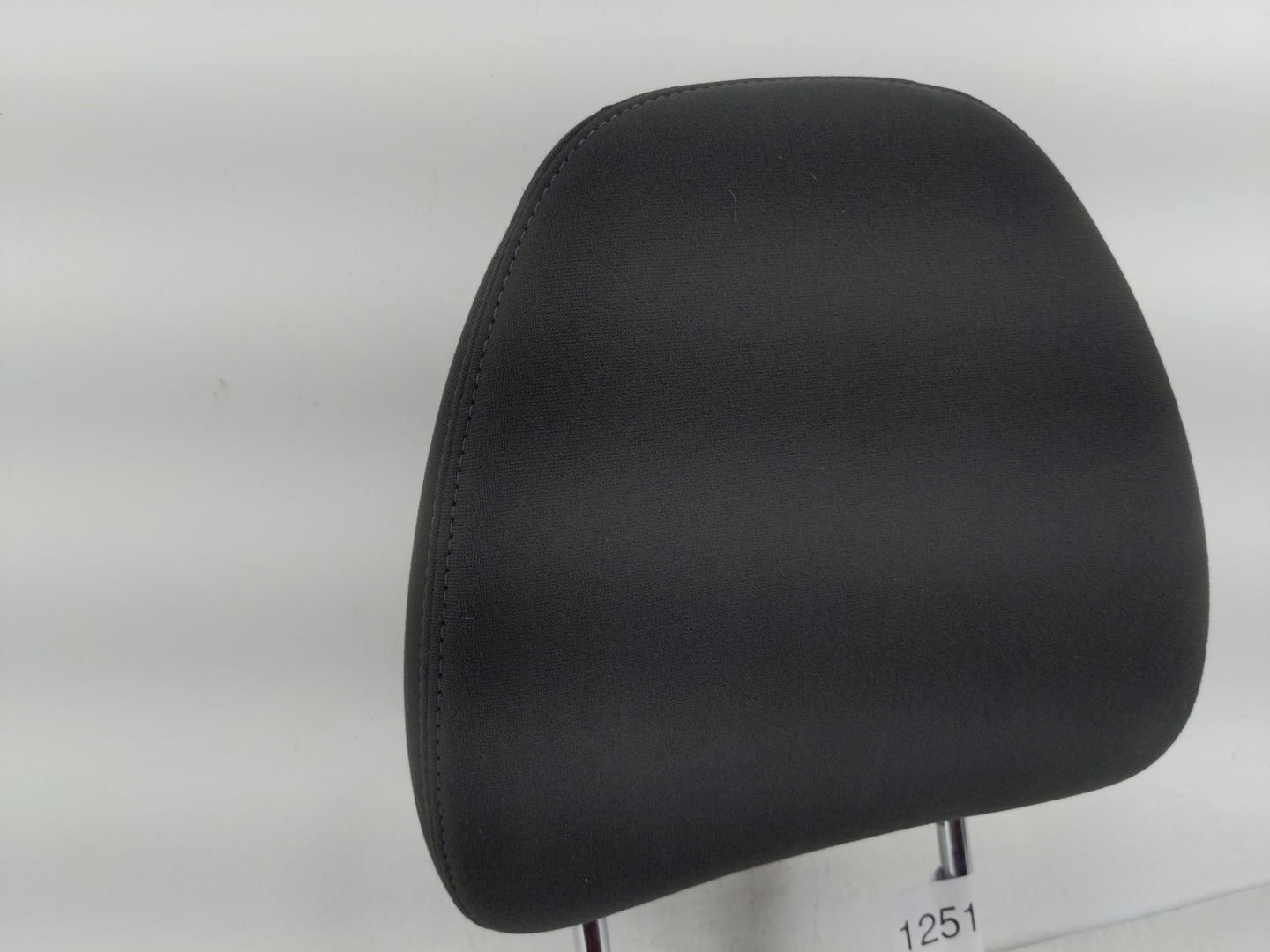 2016 Nissan Rogue Headrest Head Rest Rear Seat Fits OEM Used Auto Parts - Oemusedautoparts1.com