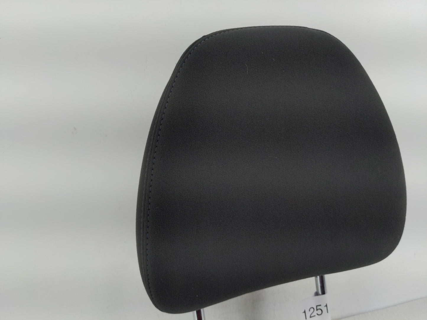 2016 Nissan Rogue Headrest Head Rest Rear Seat Fits OEM Used Auto Parts - Oemusedautoparts1.com