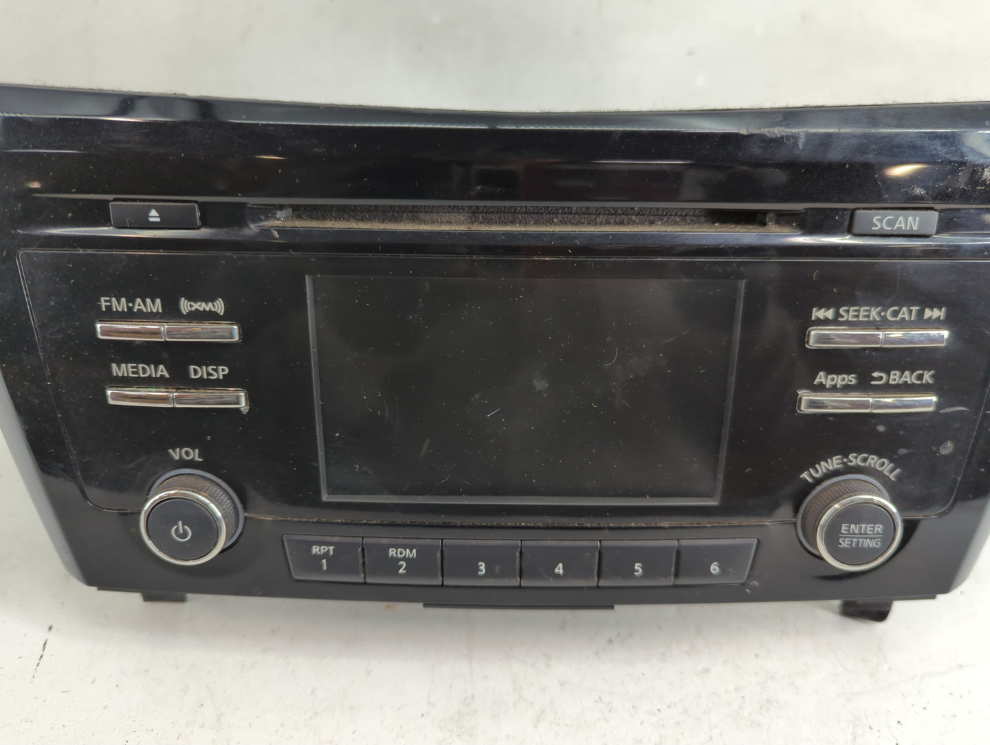 2015-2016 Nissan Rogue Radio AM FM Cd Player Receiver Replacement P/N:28185 9TB0A Fits Fits 2015 2016 OEM Used Auto Parts - 