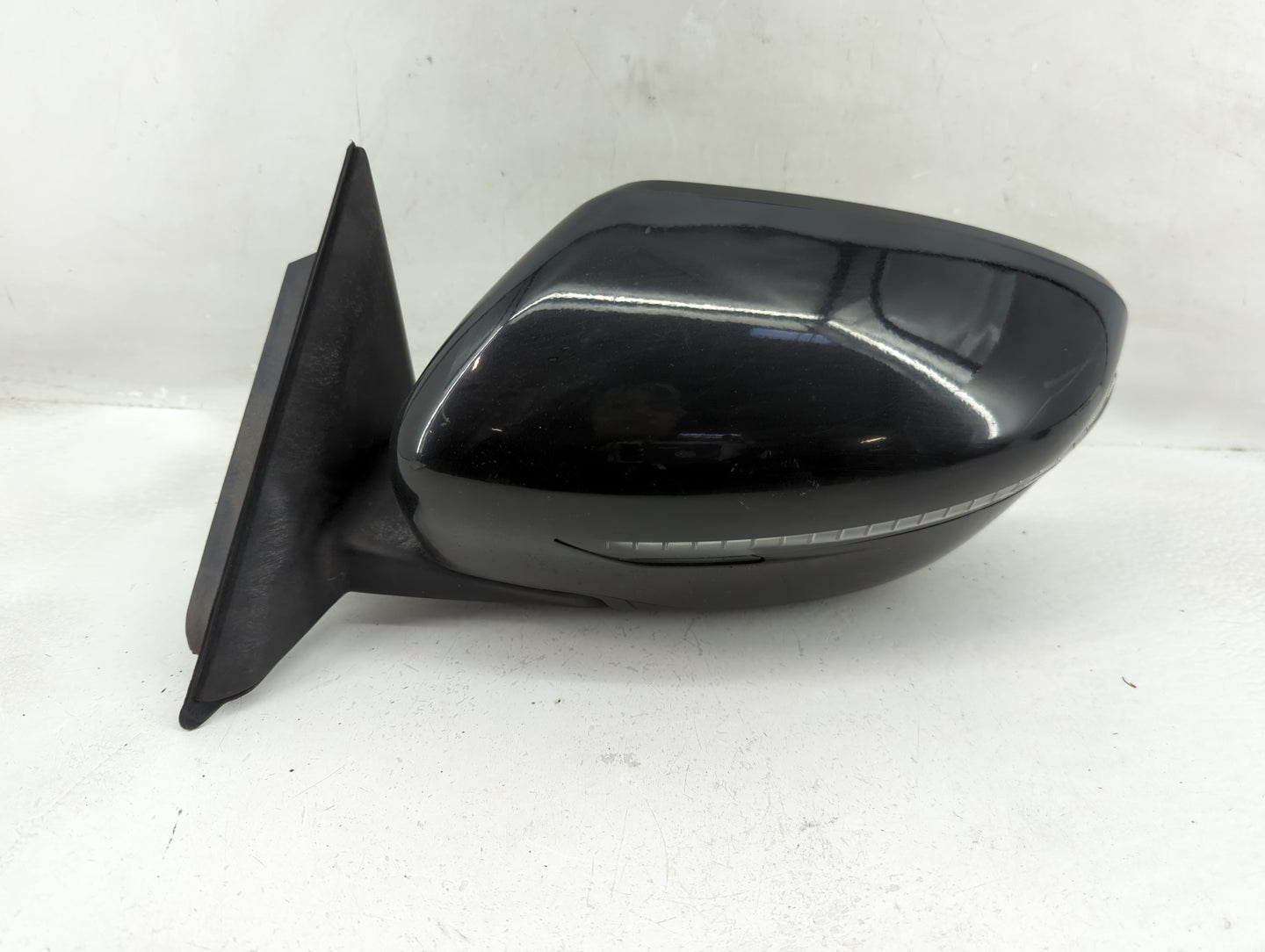 2016 Nissan Rogue Side Mirror Replacement Driver Left View Door Mirror P/N:E4034237 Fits OEM Used Auto Parts - Oemusedautopa