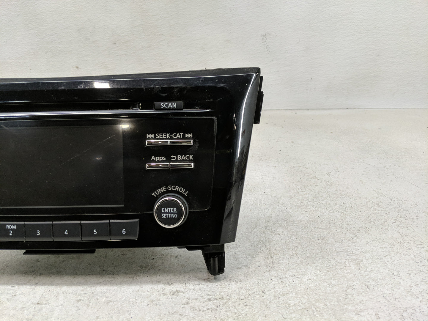 2015-2016 Nissan Rogue Radio AM FM Cd Player Receiver Replacement P/N:28185 9TB0A Fits Fits 2015 2016 OEM Used Auto Parts - 