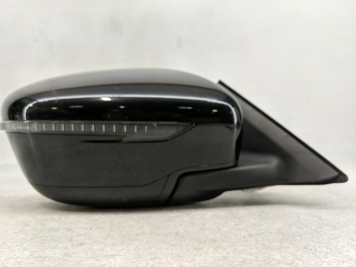 2014-2016 Nissan Rogue Passenger Side View Mirror - Right Door Mirror OEM Used - Oemusedautoparts1.com