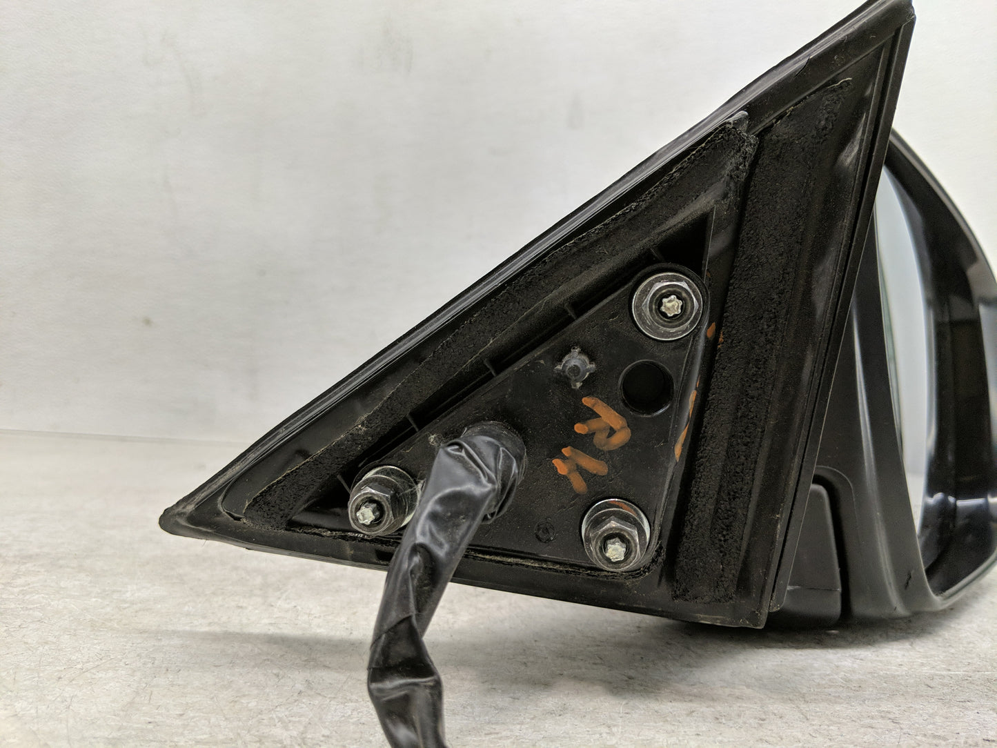 2016 Nissan Rogue Side Mirror Replacement Passenger Right View Door Mirror Fits OEM Used Auto Parts - Oemusedautoparts1.com