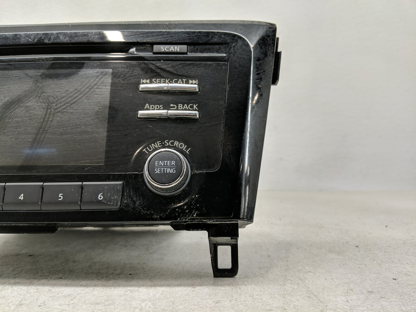 2015-2016 Nissan Rogue Radio AM FM Cd Player Receiver Replacement P/N:28185 9TB0A Fits Fits 2015 2016 OEM Used Auto Parts - 