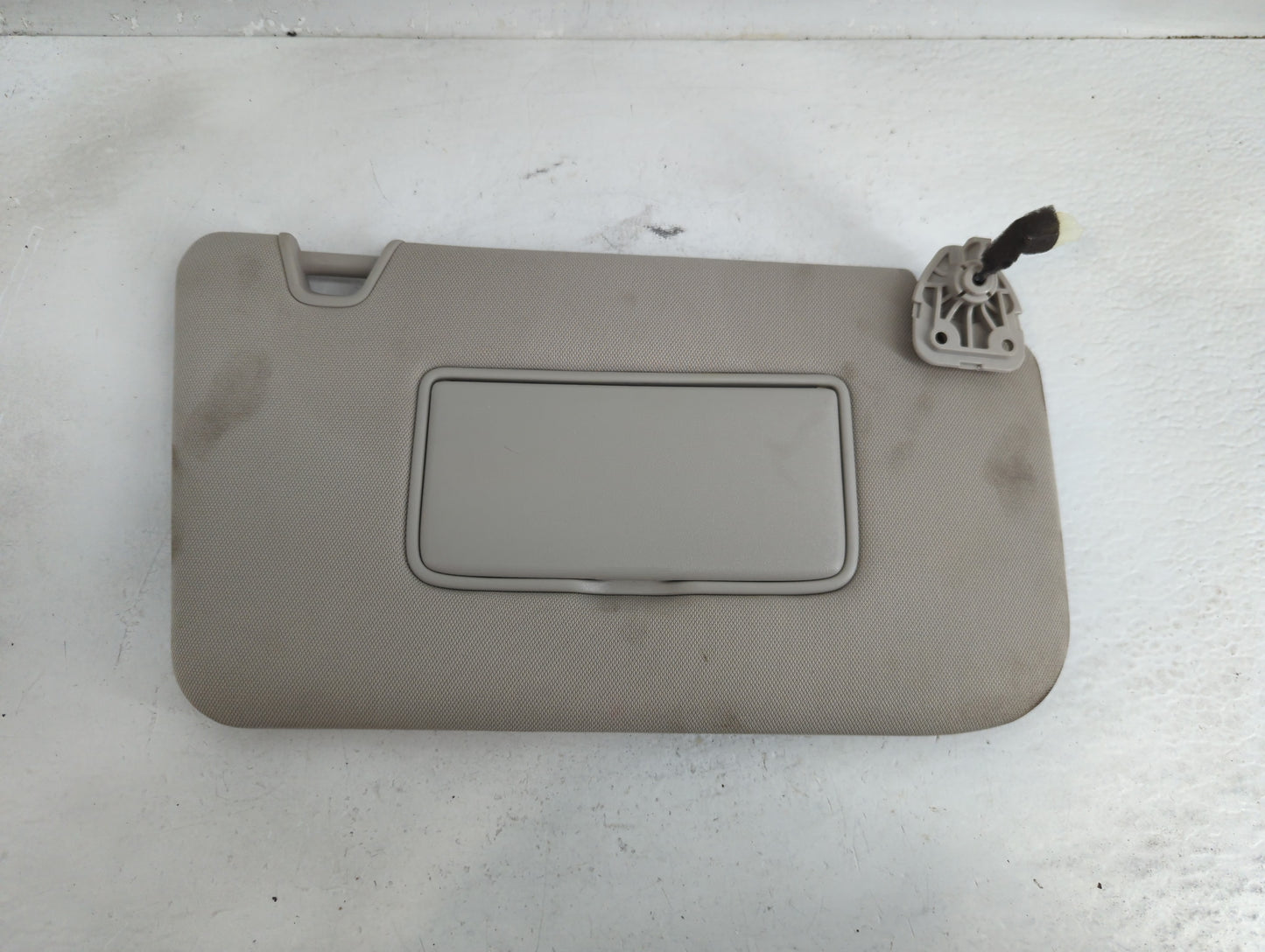 2014-2017 Nissan Rogue Sun Visor Shade Replacement Passenger Right Mirror Fits Fits 2014 2015 2016 2017 OEM Used Auto Parts 