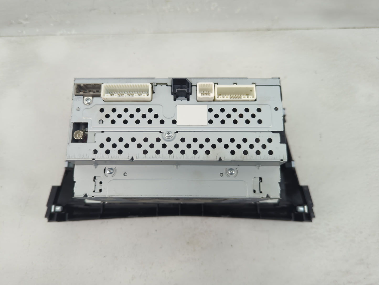 2015-2016 Nissan Rogue Radio AM FM Cd Player Receiver Replacement P/N:28185 9TB0A Fits Fits 2015 2016 OEM Used Auto Parts - 