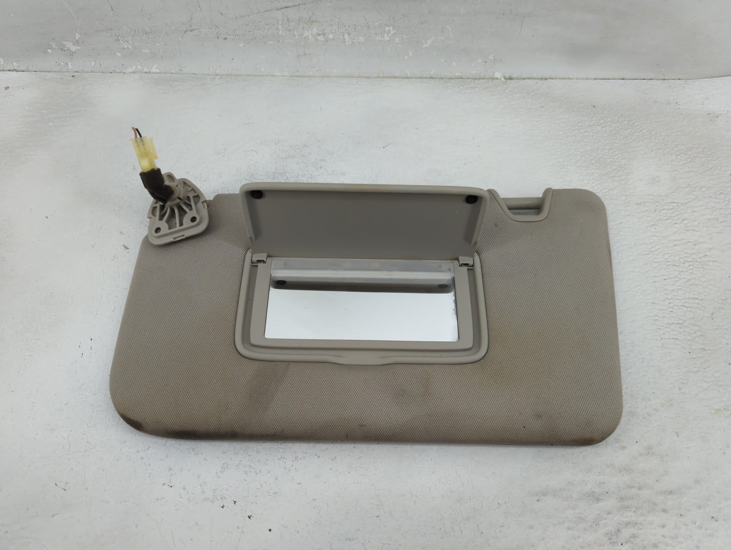 2014-2017 Nissan Rogue Sun Visor Shade Replacement Driver Left Mirror Fits Fits 2014 2015 2016 2017 OEM Used Auto Parts - Oe
