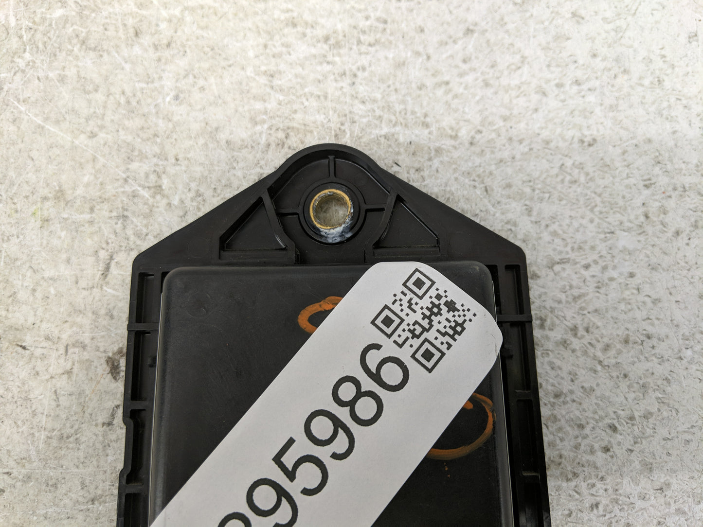 2016 Nissan Rogue Chassis Control Module Ccm Bcm Body Control - Oemusedautoparts1.com