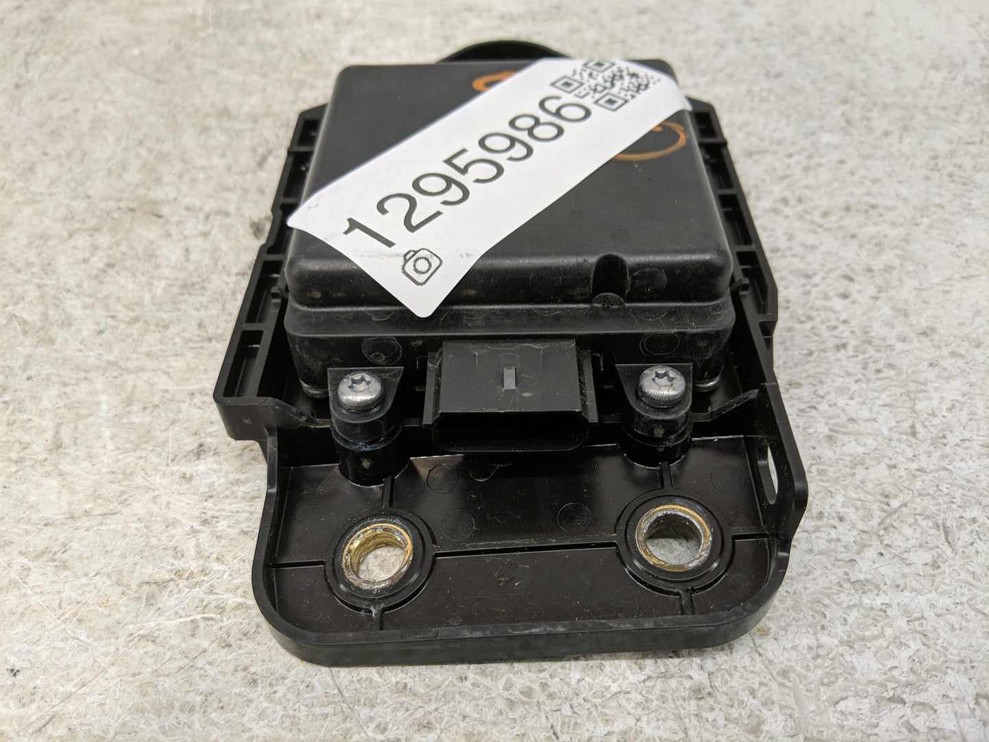2016 Nissan Rogue Chassis Control Module Ccm Bcm Body Control - Oemusedautoparts1.com