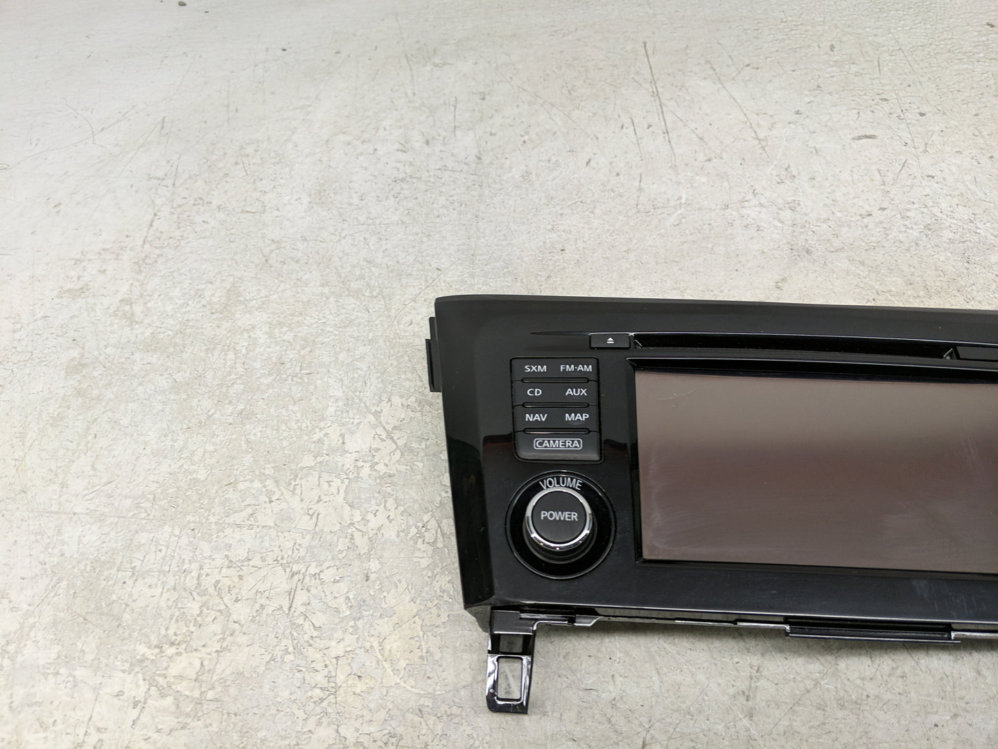 2015-2016 Nissan Rogue Radio Control Panel - Oemusedautoparts1.com