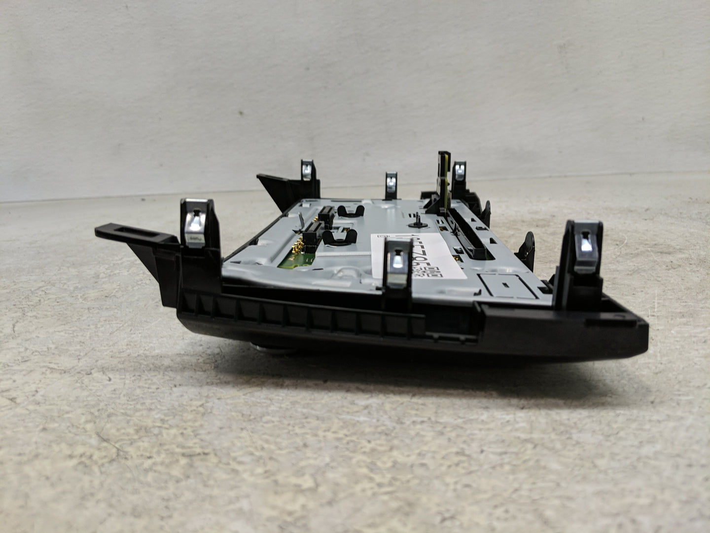 2015-2016 Nissan Rogue Radio Control Panel - Oemusedautoparts1.com