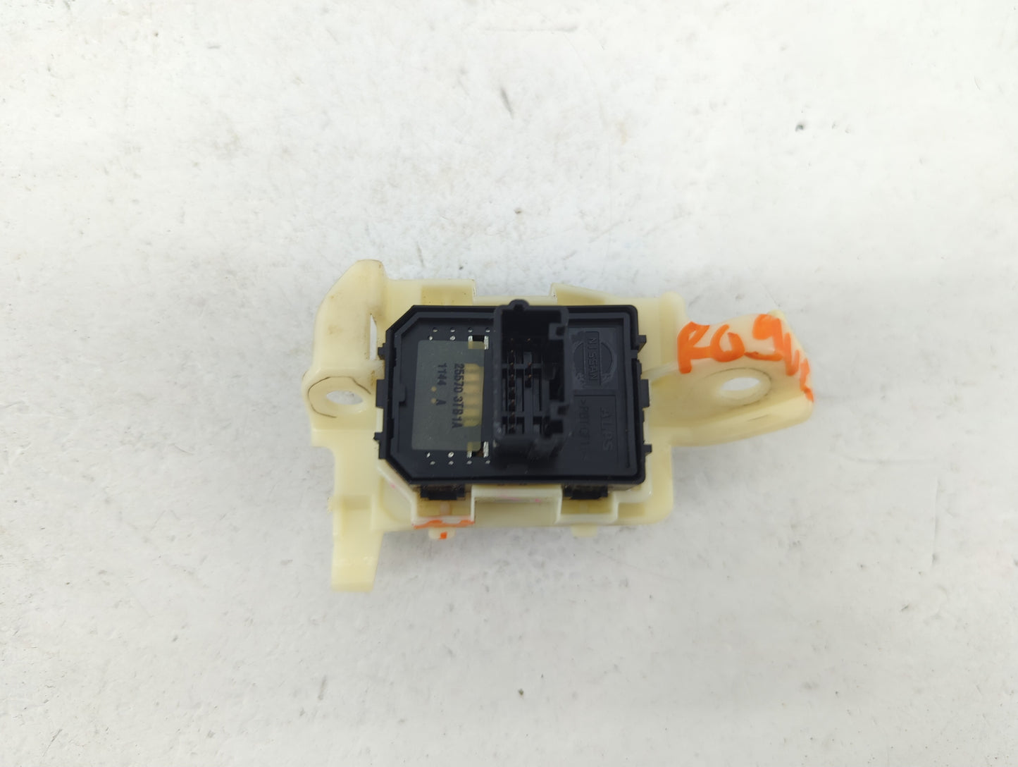 2014-2020 Nissan Rogue Master Power Window Switch Replacement Driver Side Left P/N:25570 3TB1A Fits OEM Used Auto Parts - Oe