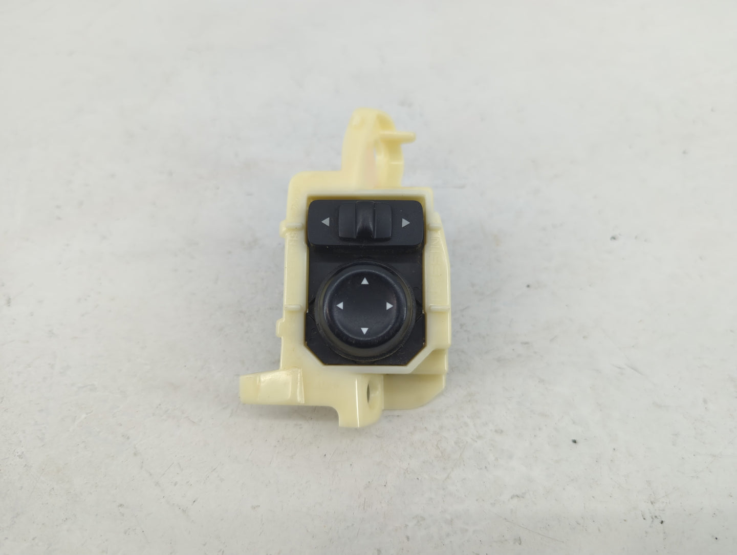 2014-2020 Nissan Rogue Master Power Window Switch Replacement Driver Side Left P/N:25570 3TB1A Fits OEM Used Auto Parts - Oe