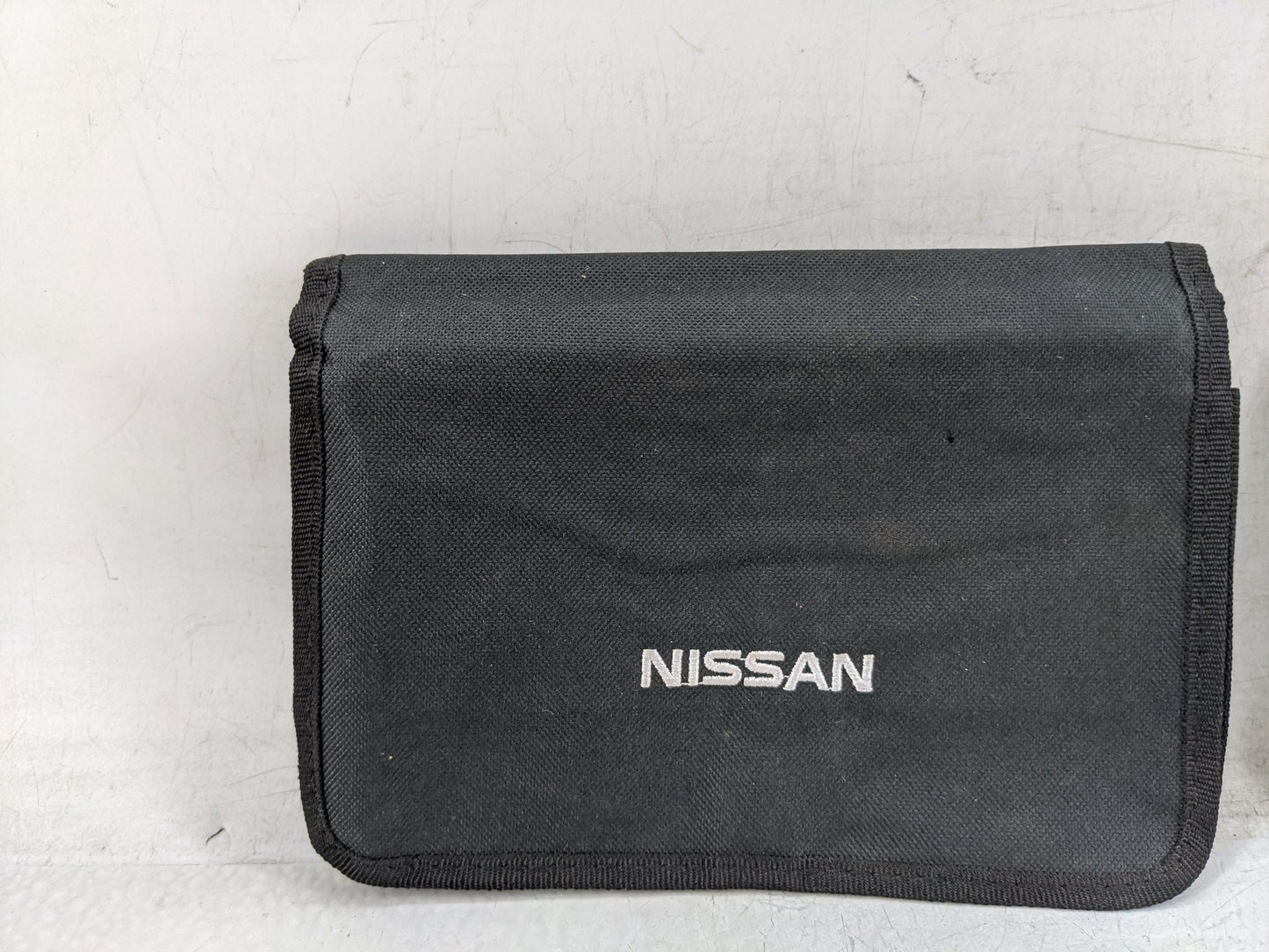 2016 Nissan Rogue Owners Manual Book Guide P/N:T00UM-JM03D OEM Used Auto Parts - Oemusedautoparts1.com