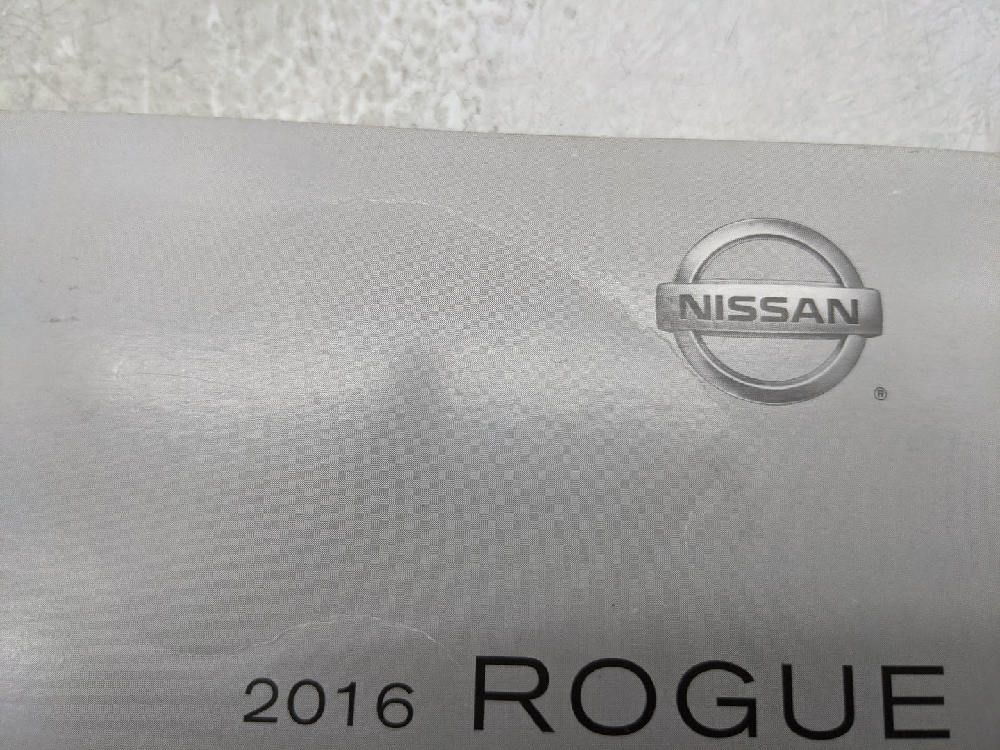 2016 Nissan Rogue Owners Manual Book Guide P/N:T00UM-JM03D OEM Used Auto Parts - Oemusedautoparts1.com