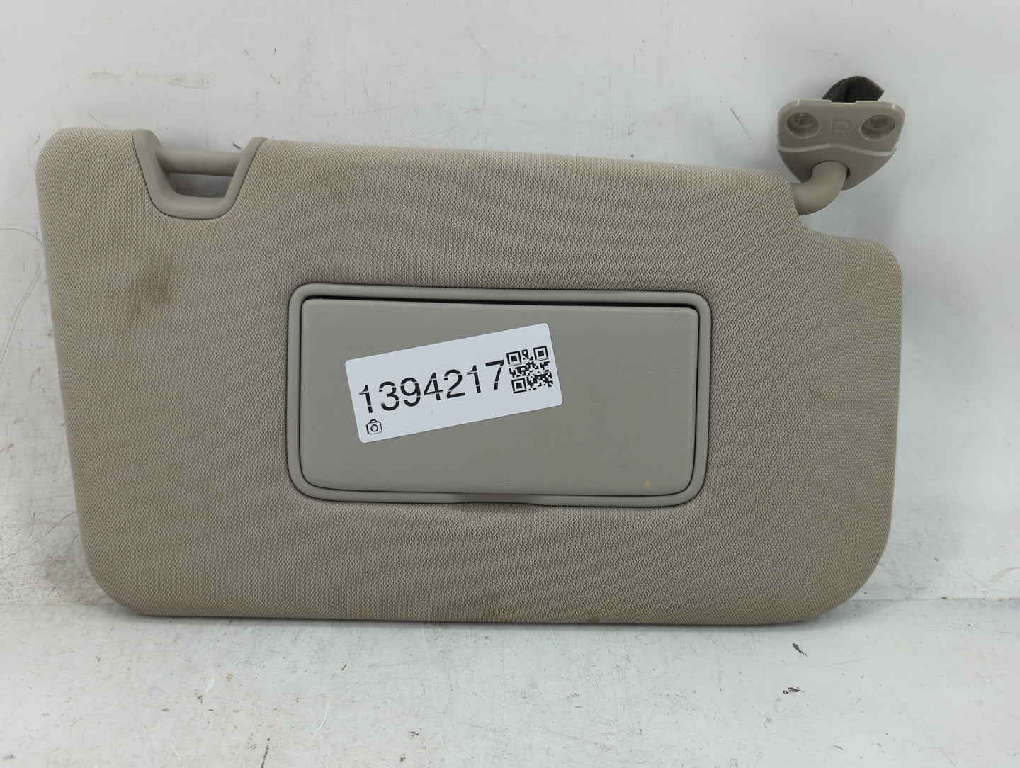 2014-2017 Nissan Rogue Sun Visor Shade Replacement Passenger Right Mirror Fits Fits 2014 2015 2016 2017 OEM Used Auto Parts 