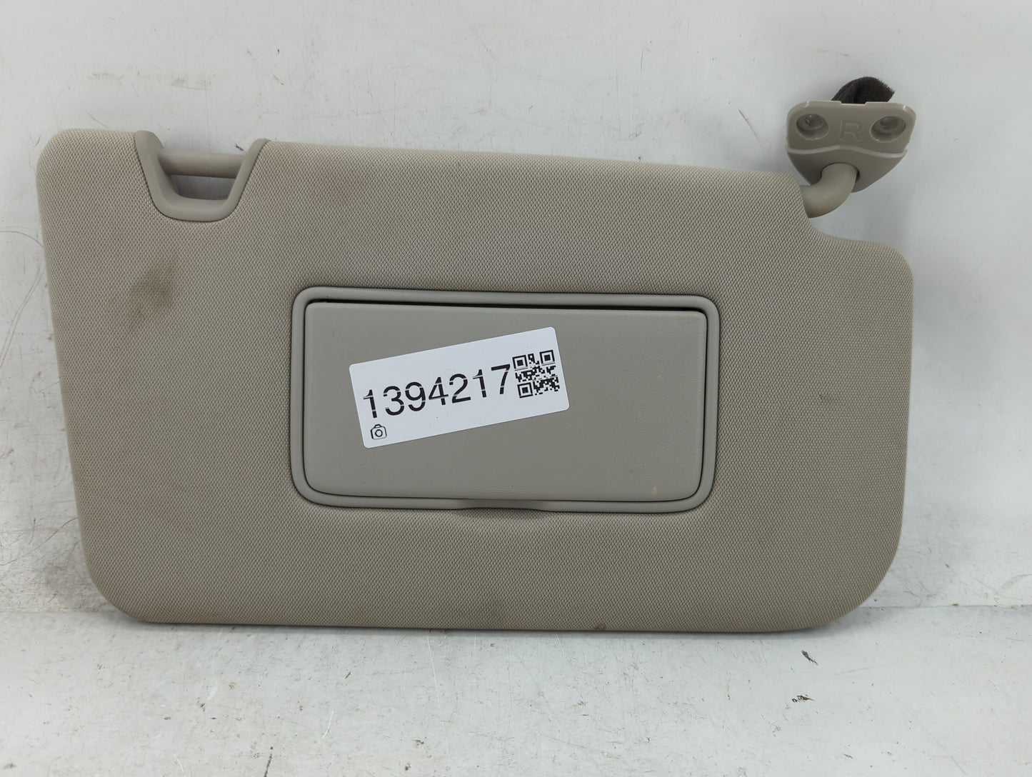 2014-2017 Nissan Rogue Sun Visor Shade Replacement Passenger Right Mirror Fits Fits 2014 2015 2016 2017 OEM Used Auto Parts 