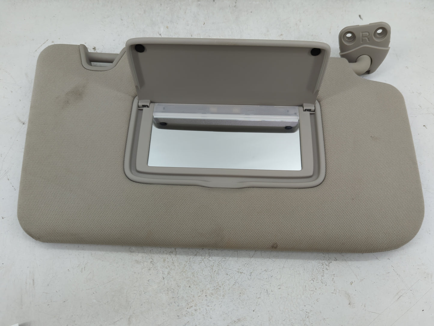 2014-2017 Nissan Rogue Sun Visor Shade Replacement Passenger Right Mirror Fits Fits 2014 2015 2016 2017 OEM Used Auto Parts 