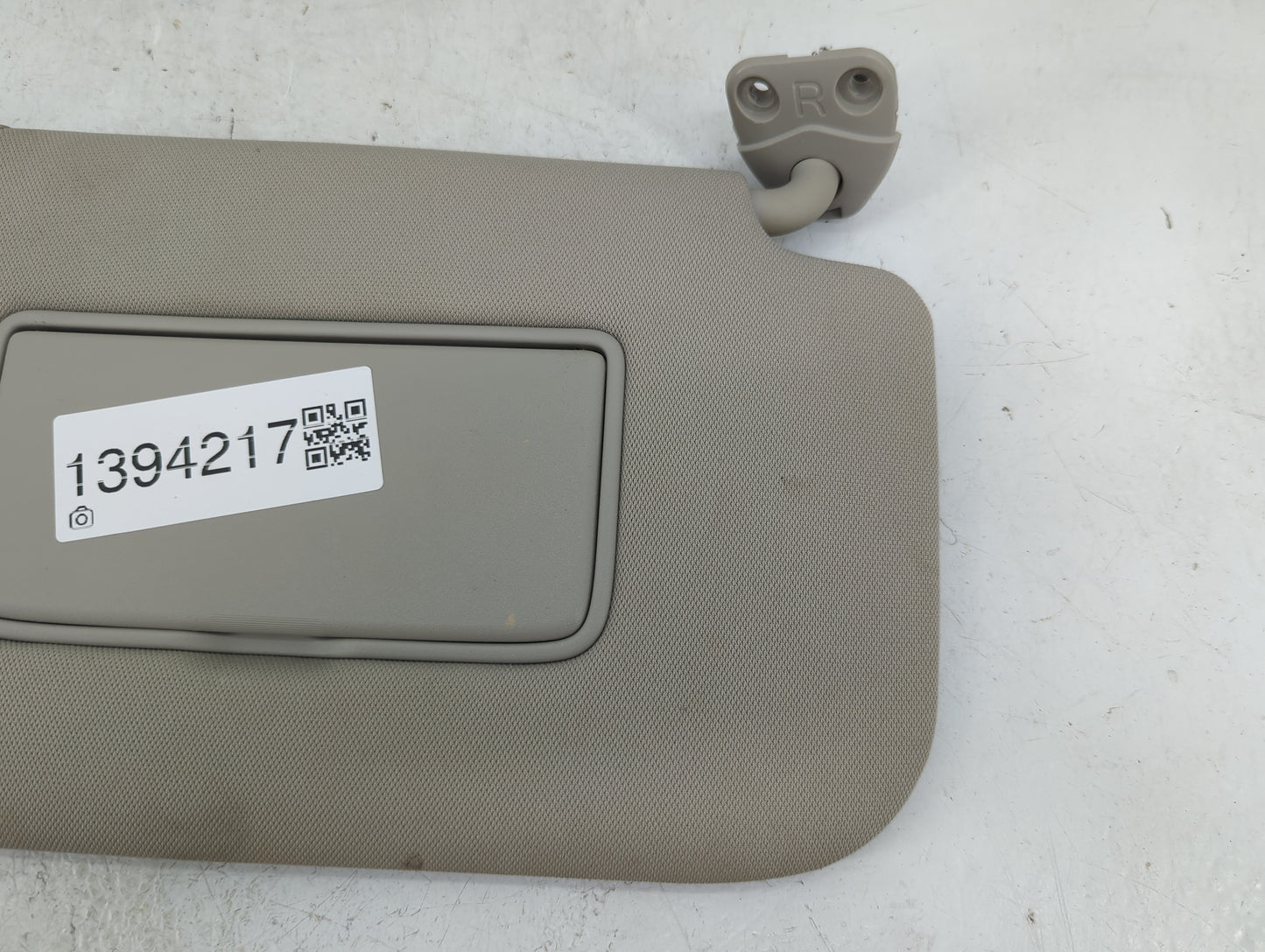 2014-2017 Nissan Rogue Sun Visor Shade Replacement Passenger Right Mirror Fits Fits 2014 2015 2016 2017 OEM Used Auto Parts 