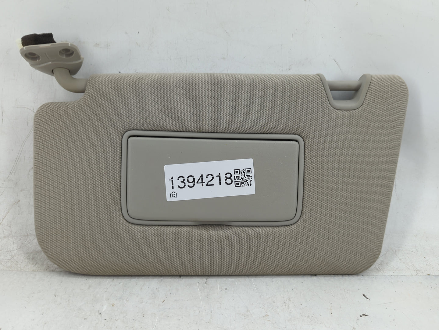 2014-2017 Nissan Rogue Sun Visor Shade Replacement Driver Left Mirror Fits Fits 2014 2015 2016 2017 OEM Used Auto Parts - Oe