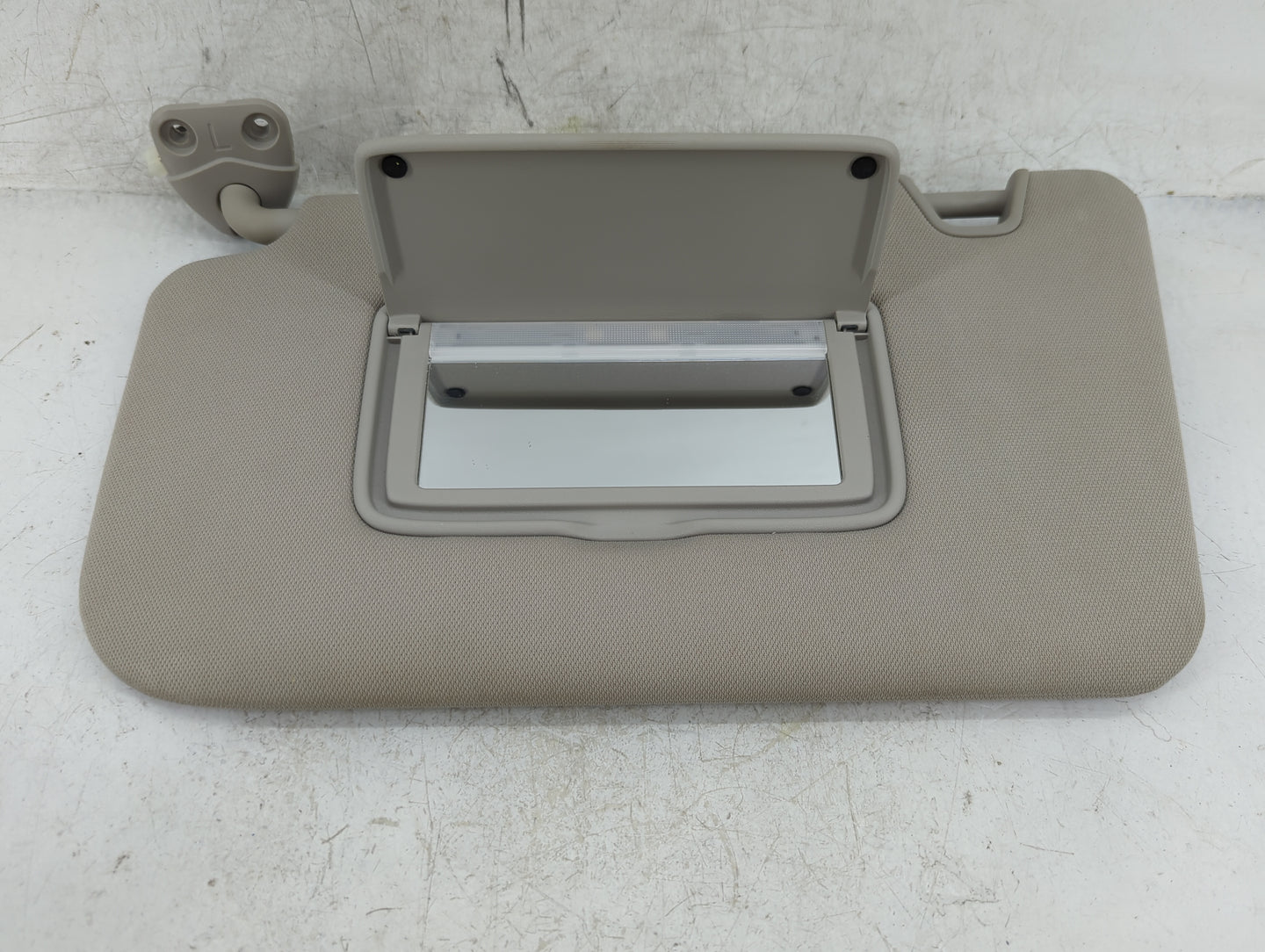 2014-2017 Nissan Rogue Sun Visor Shade Replacement Driver Left Mirror Fits Fits 2014 2015 2016 2017 OEM Used Auto Parts - Oe