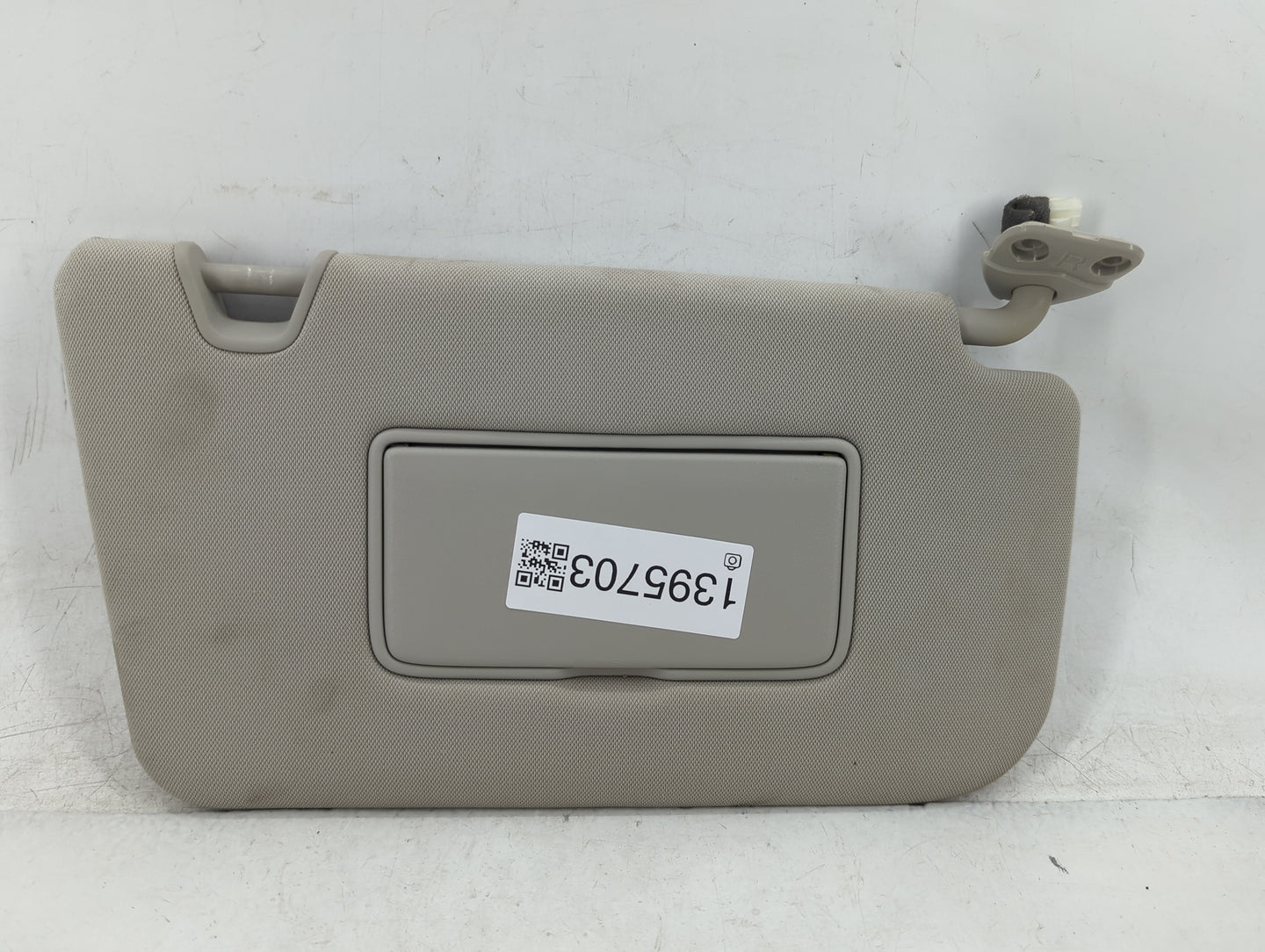 2014-2017 Nissan Rogue Sun Visor Shade Replacement Passenger Right Mirror Fits Fits 2014 2015 2016 2017 OEM Used Auto Parts 